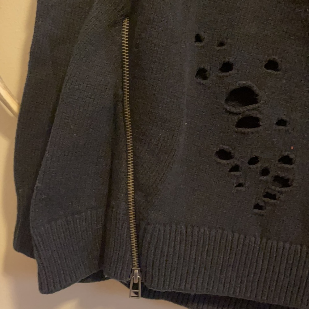 Express destroyed sweater - Picture 2 of 7